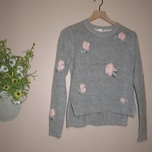 Xhilaration fuzzy sweater sz. S ✨